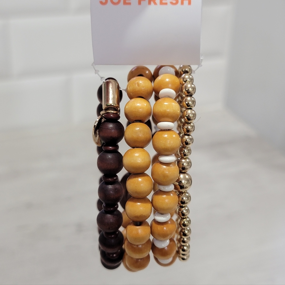 NWT Joe Fresh Beaded Bracelet Set Wooden Stackable Heart Charm Stretchy Boho - Picture 8 of 14